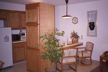 Mcgovern'S Motel And Suites Sun Prairie ภายนอก รูปภาพ